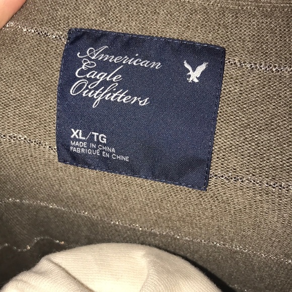 ⬇️SALE⬇️ American Eagle Sweater - Picture 3 of 3